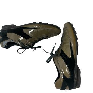 Tod's 7.5 great condition Black and Green Sneakers patent leather and suede